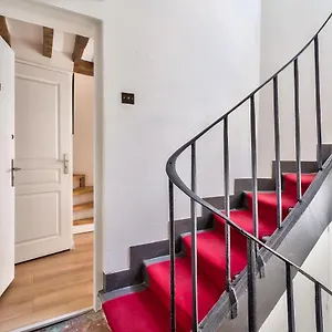 New Mezzanine In The Heart Of Apartment