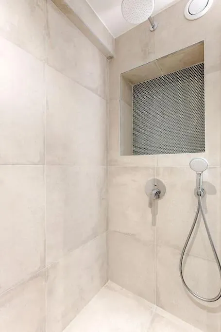Mykeypers - Chic & Elegant Flat 2Br/6P- Republique Apartment Paris