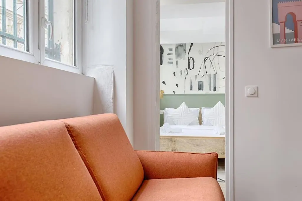 Mykeypers - Chic & Elegant Flat 2Br/6P- Republique Apartment Paris 0*,  France