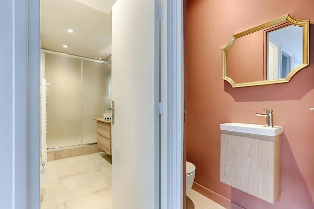 Mykeypers - Chic & Elegant Flat 2Br/6P- Republique Apartment Paris France