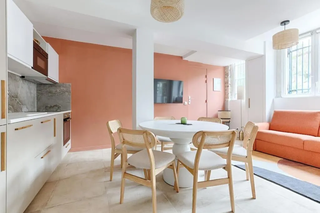 Mykeypers - Chic & Elegant Flat 2Br/6P- Republique Apartment Paris