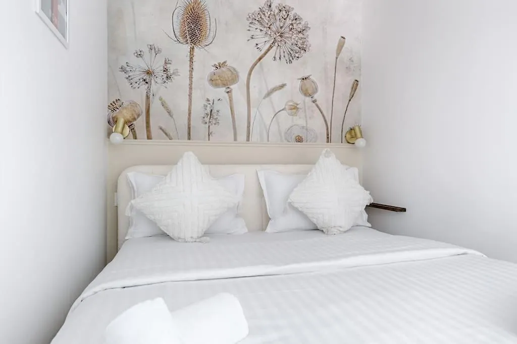 Mykeypers - Chic & Elegant Flat 2Br/6P- Republique Apartment Paris