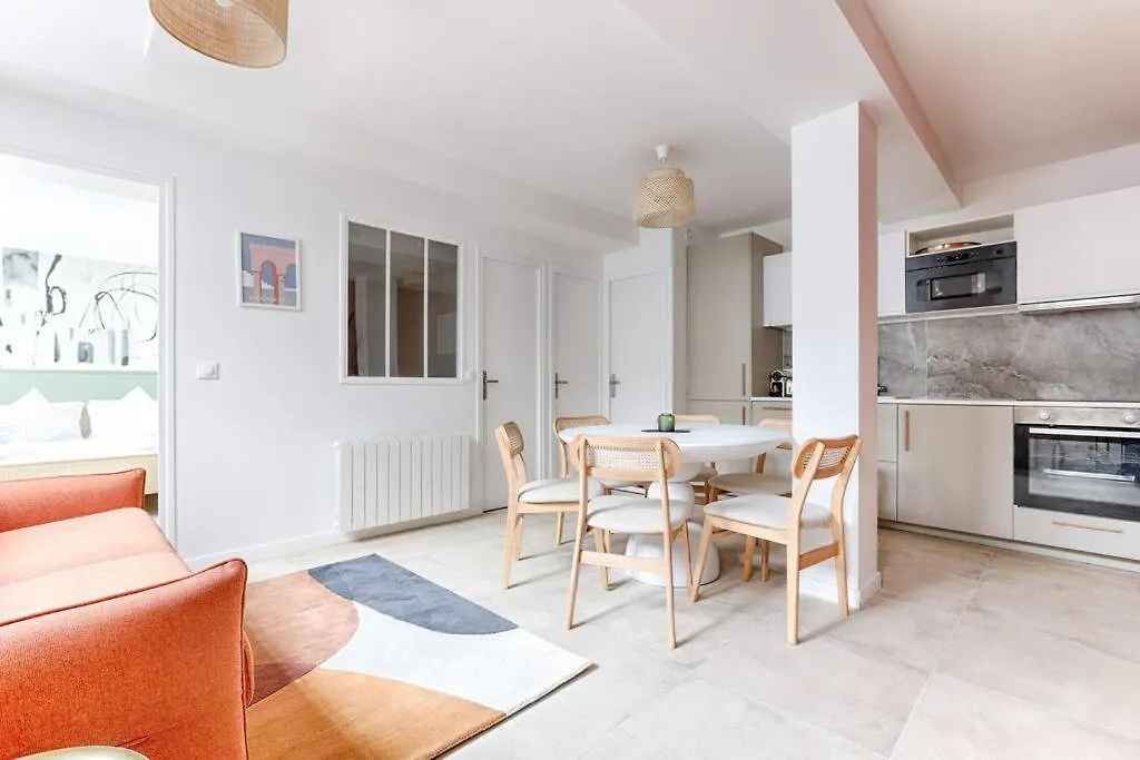 Mykeypers - Chic & Elegant Flat 2Br/6P- Republique Apartment Paris